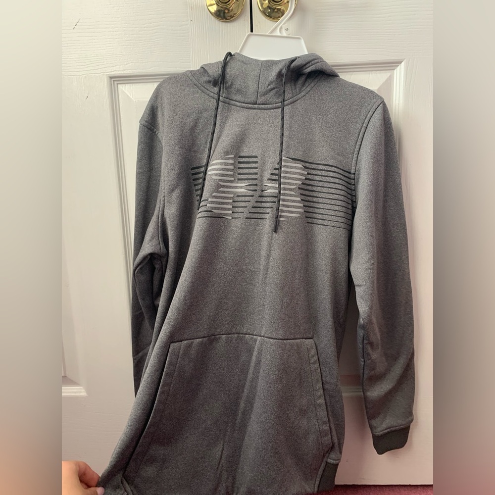 Men’s small under armor grey hoodie